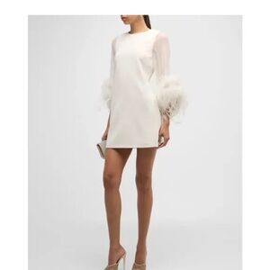 Alice + Olivia Elegant White Feather Sleeve Dress in Size 2